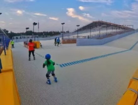 四季冰雪運(yùn)動(dòng)